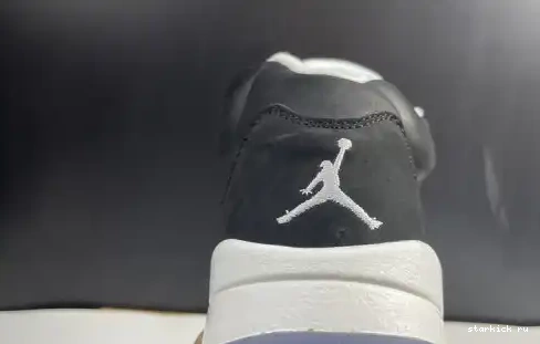 5 CT4838-011 “Oreo” CT4838-011 Air Jordan 0510